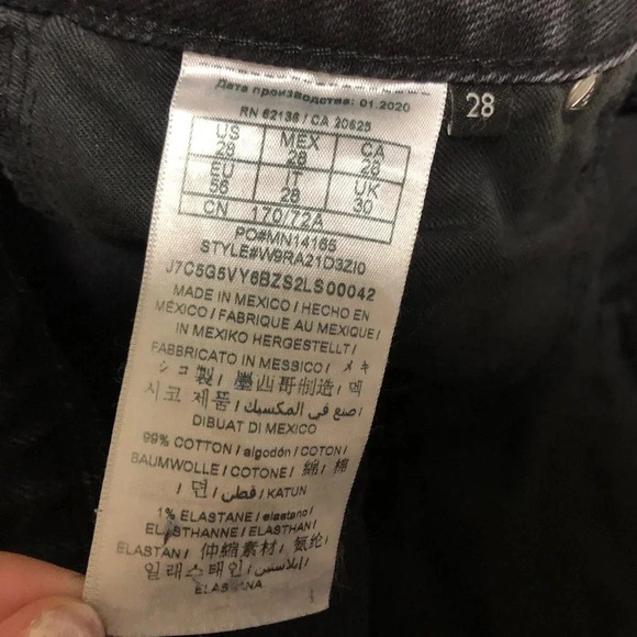 3/$25 ❥ Guess Straight Leg Size 28 Distressed Black Jeans  Women's Edgy Feminine - Picture 11 of 11